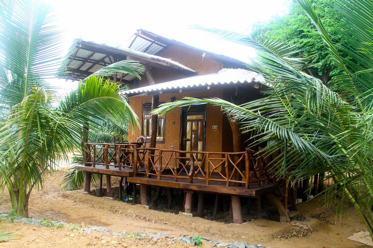 Yalaway Nature Villa Tissamaharama Exteriör bild
