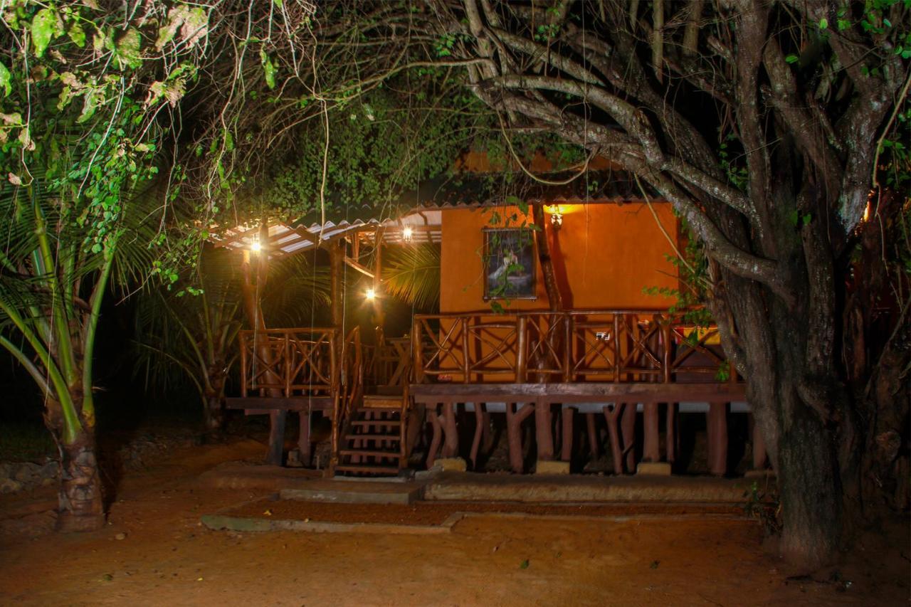 Yalaway Nature Villa Tissamaharama Exteriör bild